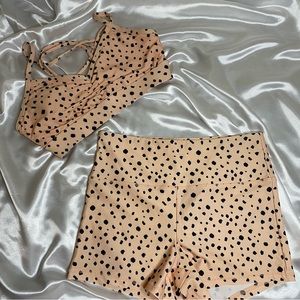 2 piece Forever 21 Work out set. Sports bra and shorts Size: M